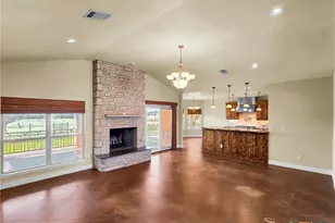 301 County Rd 253, Bertram, TX 78605 - Photo 8