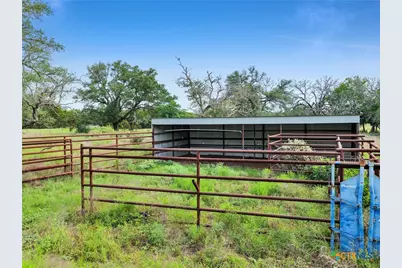 301 County Road 253, Bertram, TX 78605 - Photo 24