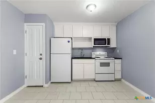 104 E Arlo Rd, Harker Heights, TX 76548 - Photo 12