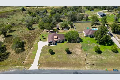 121 Carrizo Ridge, Floresville, TX 78114 - Photo 10