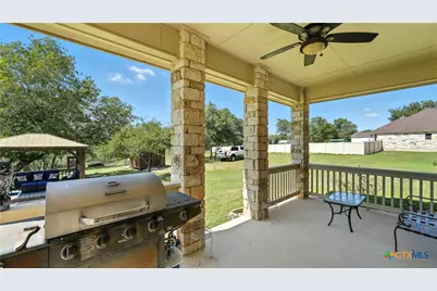121 Carrizo Ridge, Floresville, TX 78114 - Photo 8