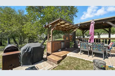 121 Carrizo Ridge, Floresville, TX 78114 - Photo 6