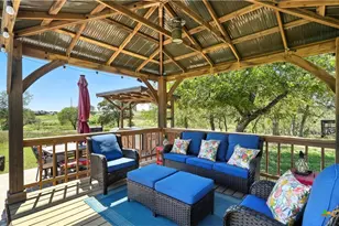 121 Carrizo Rdg, Floresville, TX 78114 - Photo 8