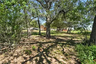 121 Carrizo Rdg, Floresville, TX 78114 - Photo 40