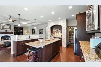 121 Carrizo Ridge, Floresville, TX 78114 - Photo 16