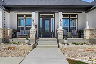 1207 Game Trl, New Braunfels, TX 78132 - Photo 2