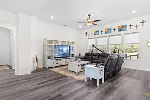 1207 Game Trl, New Braunfels, TX 78132 - Photo 12