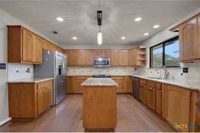 2277 S Abbey Loop, New Braunfels, TX 78130 - Photo 10