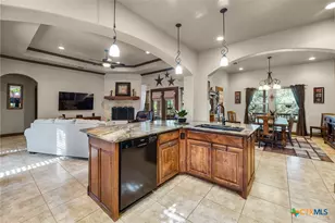 2581 Otter Way, New Braunfels, TX 78132 - Photo 12