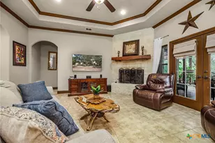 2581 Otter Way, New Braunfels, TX 78132 - Photo 4