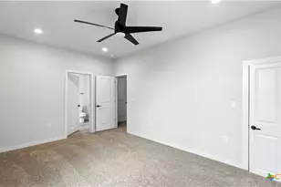 265 School Ave, New Braunfels, TX 78130 - Photo 18