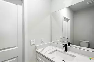 265 School Ave, New Braunfels, TX 78130 - Photo 12