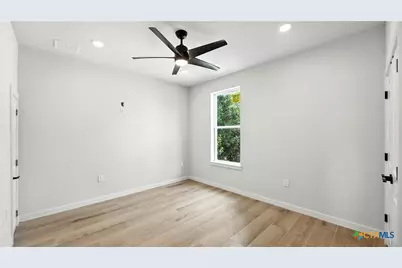 265 School Avenue, New Braunfels, TX 78130 - Photo 10