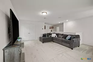 328 Harvest Flds Fields, New Braunfels, TX 78130 - Photo 14