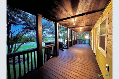 1008 W Adams Avenue, Port O'Connor, TX 77982 - Photo 6