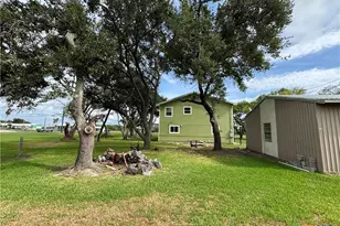 1008 W Adams Ave, Port O'Connor, TX 77982 - Photo 24