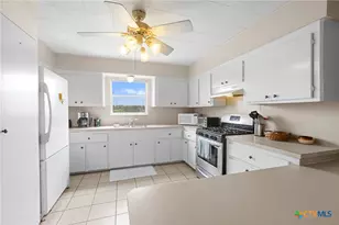 243 Co Rd 442, Harwood, TX 78632 - Photo 10