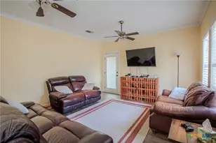 705 W Ash St, Edna, TX 77957 - Photo 6