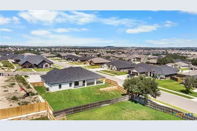 8621 Austin Turner Trail, Killeen, TX 76542 - Photo 36