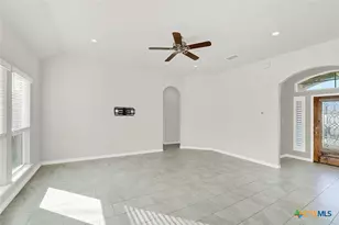 113 Ridgecrest, Floresville, TX 78114 - Photo 6