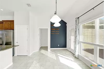 113 Ridgecrest, Floresville, TX 78114 - Photo 10