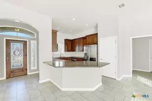 113 Ridgecrest, Floresville, TX 78114 - Photo 12