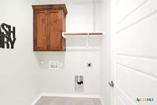 113 Ridgecrest, Floresville, TX 78114 - Photo 26