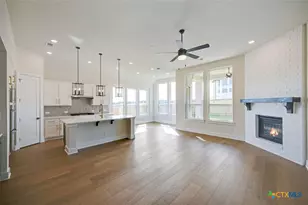 406 Cleveland Wy, New Braunfels, TX 78130 - Photo 8