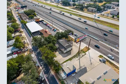 1712 N Interstate 35, San Marcos, TX 78666 - Photo 1
