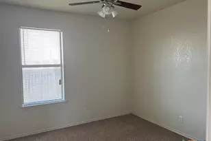 906 McDaniel Cir, Killeen, TX 76543 - Photo 8