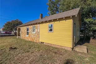 511 Saunders St, Gatesville, TX 76528 - Photo 18