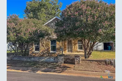 511 Saunders Street, Gatesville, TX 76528 - Photo 2