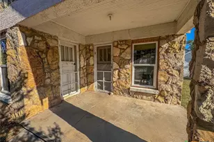 511 Saunders St, Gatesville, TX 76528 - Photo 4