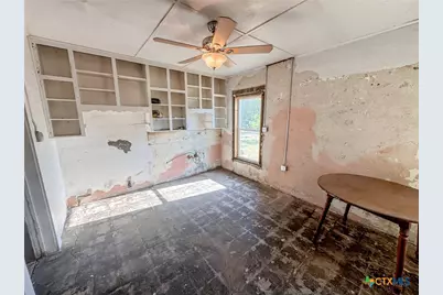 511 Saunders Street, Gatesville, TX 76528 - Photo 6