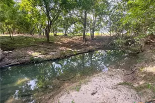 511 Saunders St, Gatesville, TX 76528 - Photo 28