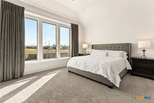 947 Blue Violet, New Braunfels, TX 78130 - Photo 10