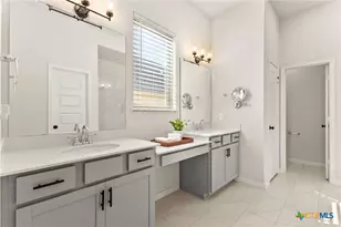 947 Blue Violet, New Braunfels, TX 78130 - Photo 10