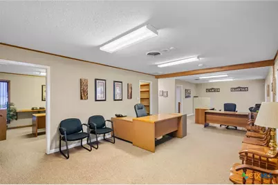 1001 E Airline Road, Victoria, TX 77901 - Photo 12