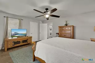 1015 Reiley Rd, Seguin, TX 78155 - Photo 14