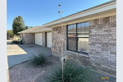 902 McDaniel Circle, Killeen, TX 76543 - Photo 2