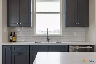 243 Honeycomb, Victoria, TX 77904 - Photo 16