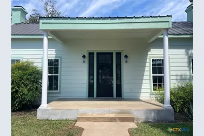 201 E 6th Street, Lampasas, TX 76550 - Photo 2