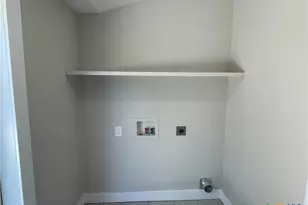 201 E 6th St, Lampasas, TX 76550 - Photo 30