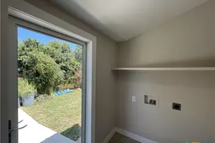 201 E 6th St, Lampasas, TX 76550 - Photo 32