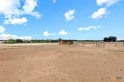 10862 Fm 537, Stockdale, TX 78160 - Photo 34