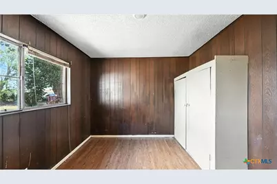 1144 Spruce Street, Seguin, TX 78155 - Photo 16