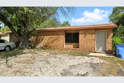 1144 Spruce Street, Seguin, TX 78155 - Photo 2
