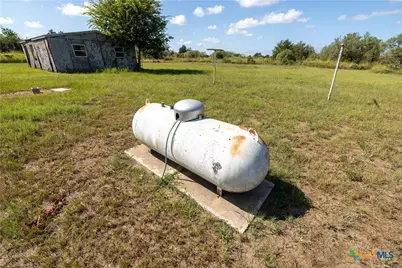199 Sunset Trail, Luling, TX 78648 - Photo 28