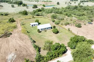 199 Sunset Trail, Luling, TX 78648 - Photo 32