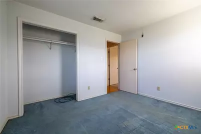 199 Sunset Trail, Luling, TX 78648 - Photo 16